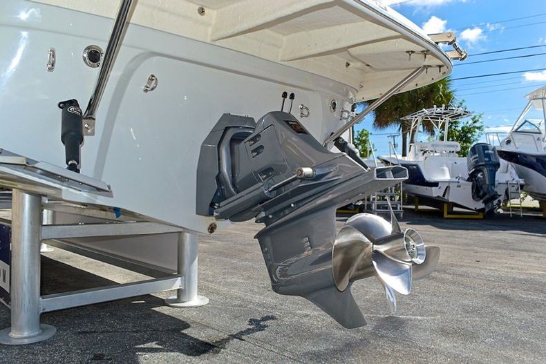 Thumbnail 10 for Used 2005 Crownline 270 CR Cruiser boat for sale in West Palm Beach, FL