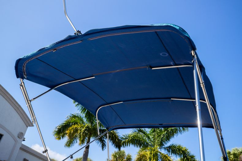 Thumbnail 12 for Used 2014 Hurricane SunDeck SD 2400 OB boat for sale in West Palm Beach, FL