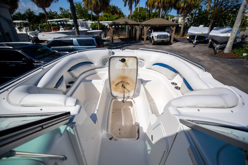 Thumbnail 34 for Used 2014 Hurricane SunDeck SD 2400 OB boat for sale in West Palm Beach, FL