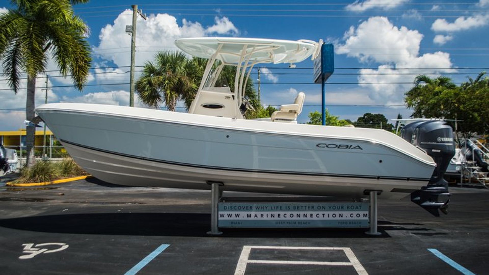 New 2015 Cobia 256 Center Console #K033 image 5