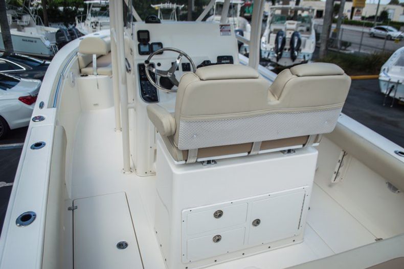 Thumbnail 9 for New 2015 Cobia 256 Center Console boat for sale in West Palm Beach, FL