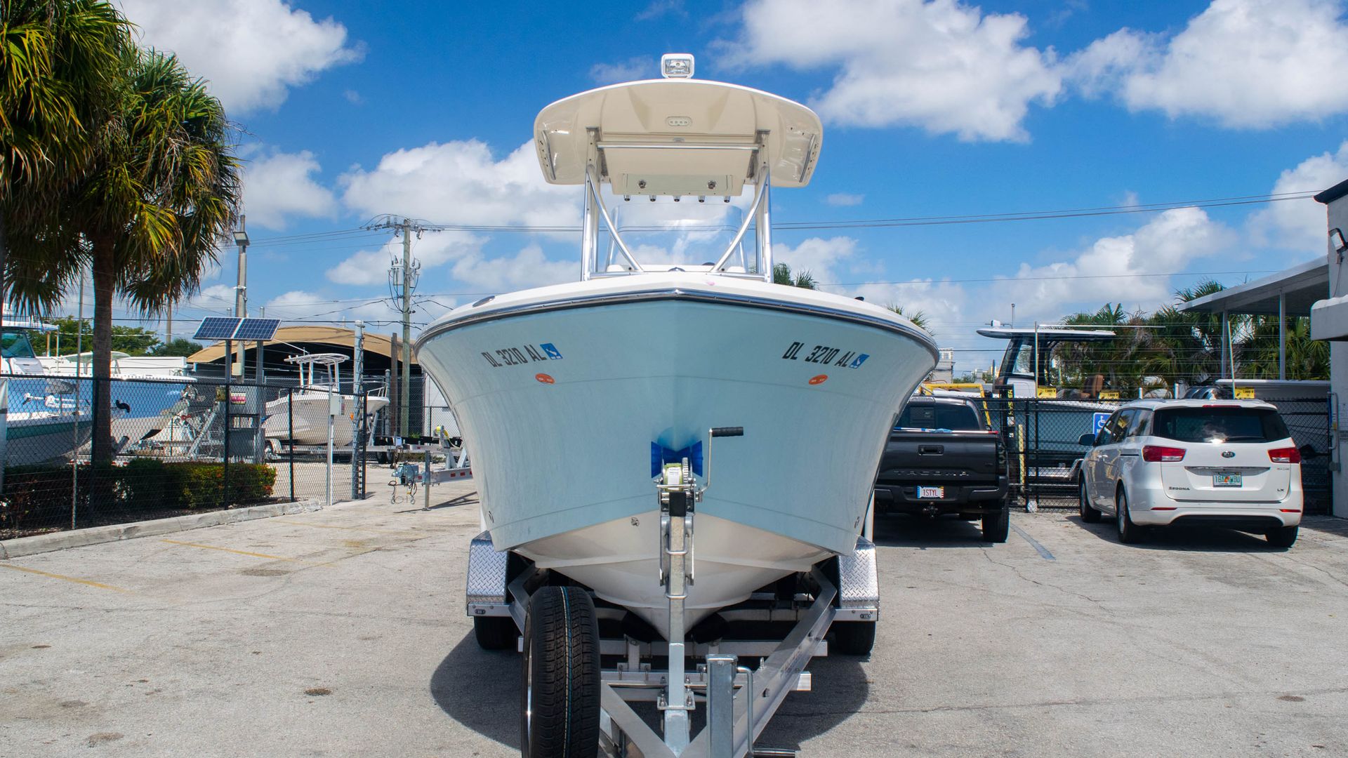 Used 2018 Cobia 201 CC #T004 image 3