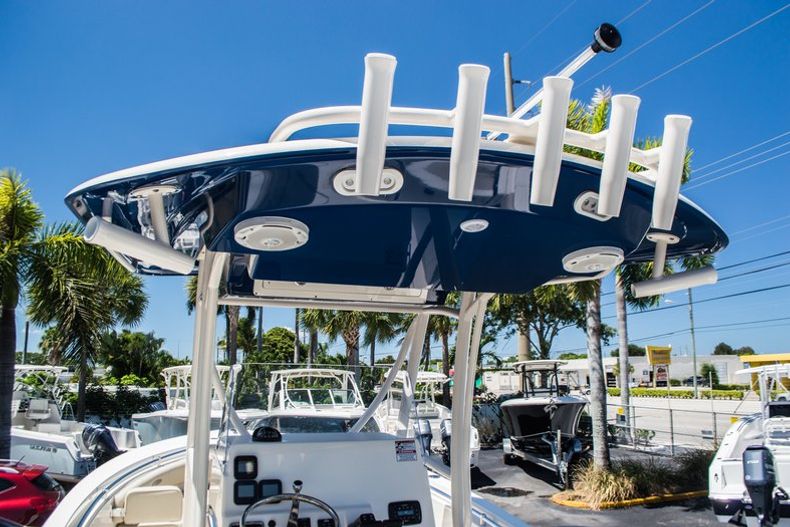 Thumbnail 10 for New 2015 Cobia 237 Center Console boat for sale in West Palm Beach, FL