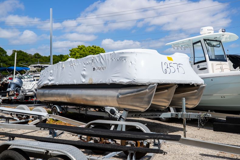 New 2022 Monaco MC 255 SFL boat for sale in West Palm Beach, FL