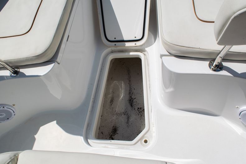 Thumbnail 34 for Used 2019 Sea Hunt Gamefish 25 boat for sale in Fort Lauderdale, FL