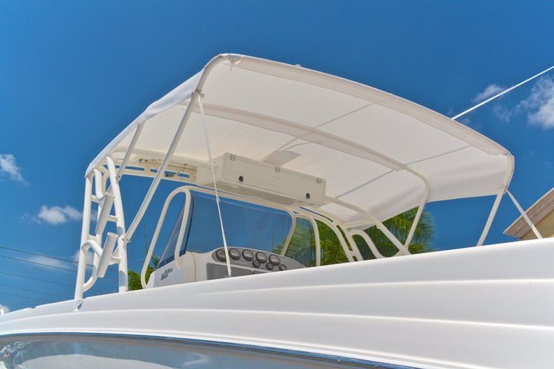 Thumbnail 24 for Used 2006 Wellcraft 352 Sport Center Console boat for sale in West Palm Beach, FL