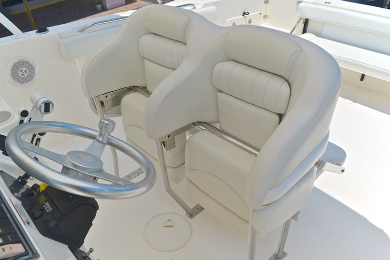 Thumbnail 55 for Used 2006 Wellcraft 352 Sport Center Console boat for sale in West Palm Beach, FL