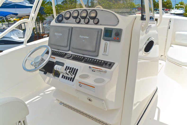 Thumbnail 57 for Used 2006 Wellcraft 352 Sport Center Console boat for sale in West Palm Beach, FL