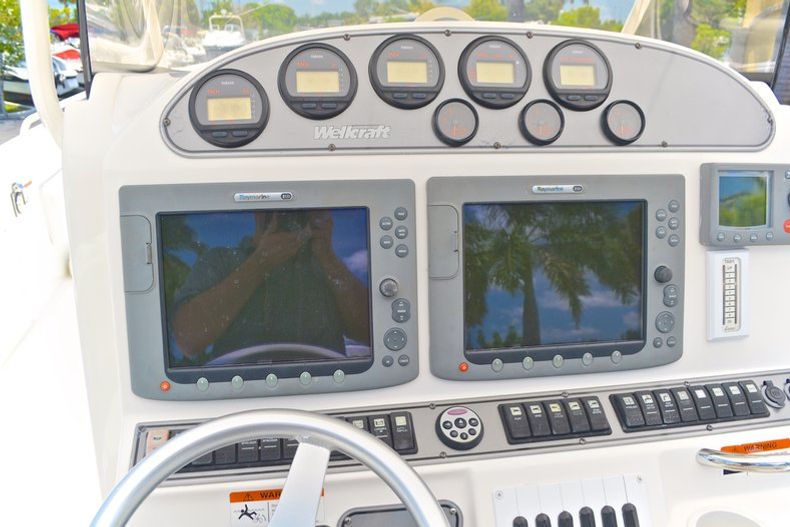 Thumbnail 65 for Used 2006 Wellcraft 352 Sport Center Console boat for sale in West Palm Beach, FL