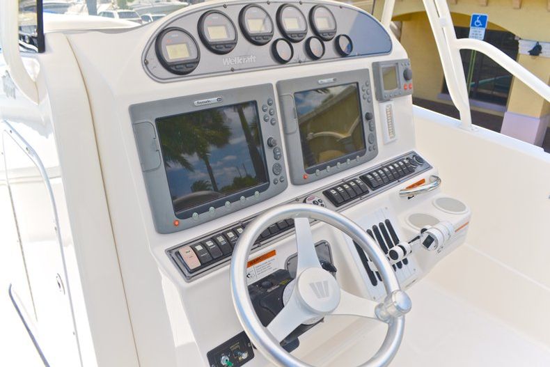 Thumbnail 67 for Used 2006 Wellcraft 352 Sport Center Console boat for sale in West Palm Beach, FL