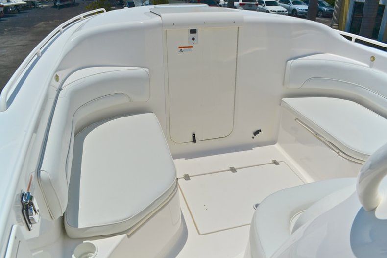 Thumbnail 88 for Used 2006 Wellcraft 352 Sport Center Console boat for sale in West Palm Beach, FL