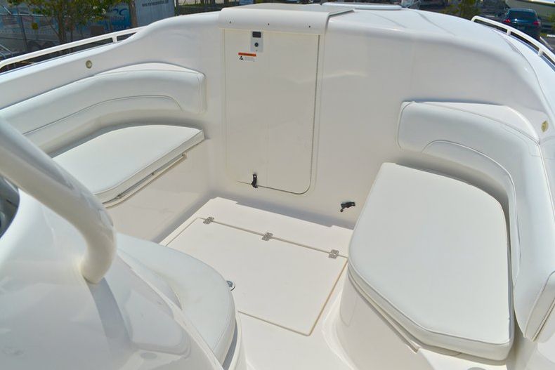 Thumbnail 89 for Used 2006 Wellcraft 352 Sport Center Console boat for sale in West Palm Beach, FL