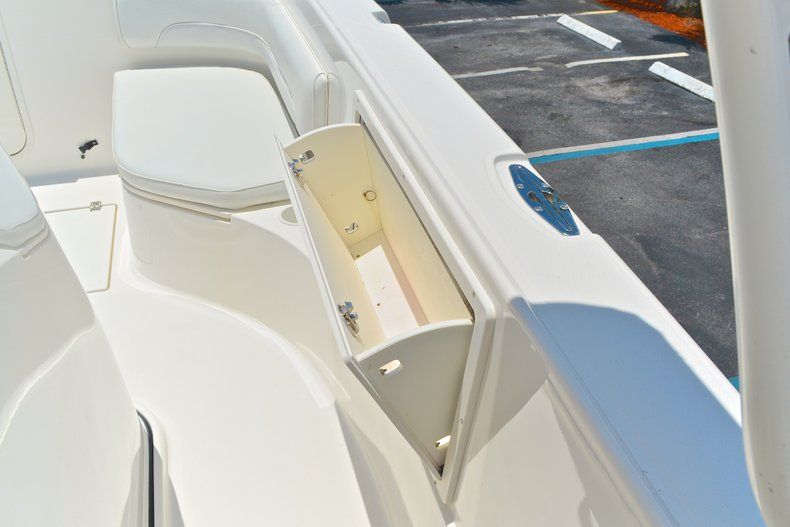 Thumbnail 91 for Used 2006 Wellcraft 352 Sport Center Console boat for sale in West Palm Beach, FL