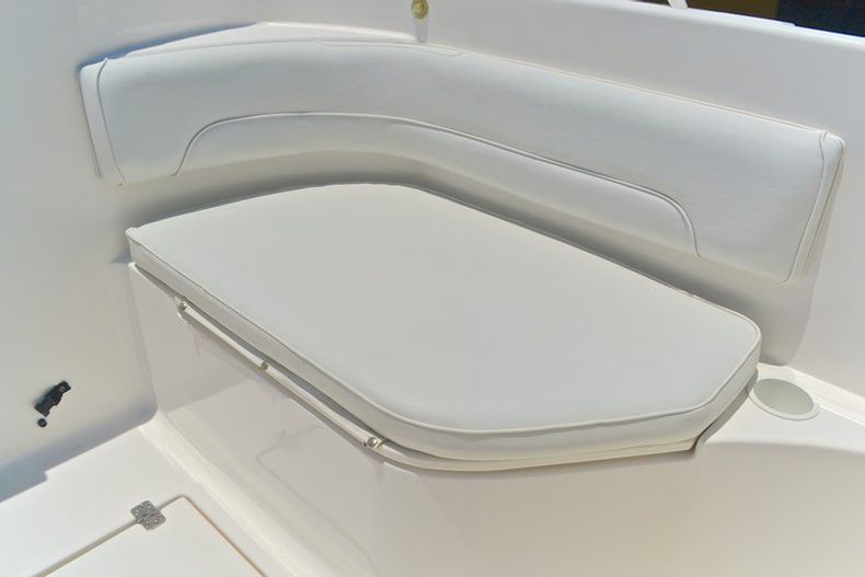 Thumbnail 96 for Used 2006 Wellcraft 352 Sport Center Console boat for sale in West Palm Beach, FL