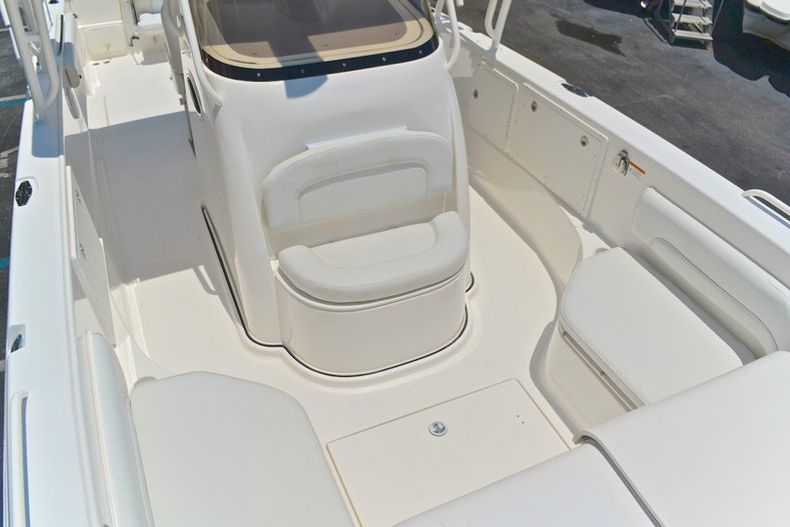 Thumbnail 112 for Used 2006 Wellcraft 352 Sport Center Console boat for sale in West Palm Beach, FL