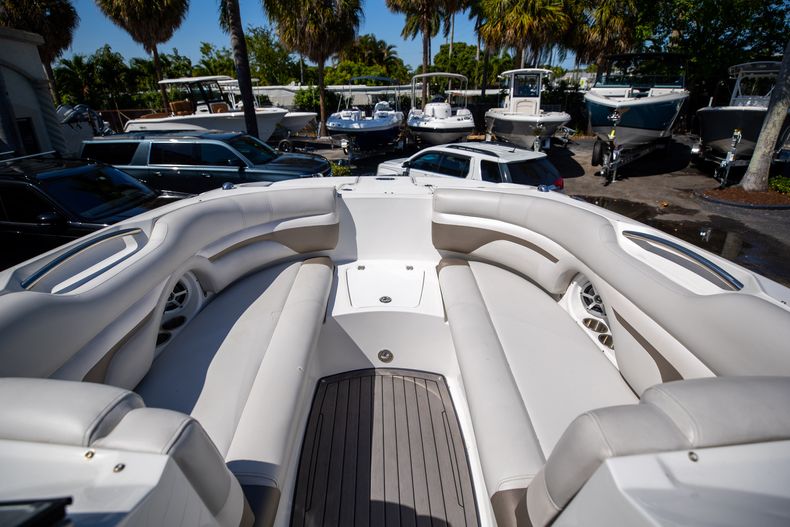 Thumbnail 38 for Used 2017 Hurricane SunDeck SD 2690 OB boat for sale in West Palm Beach, FL