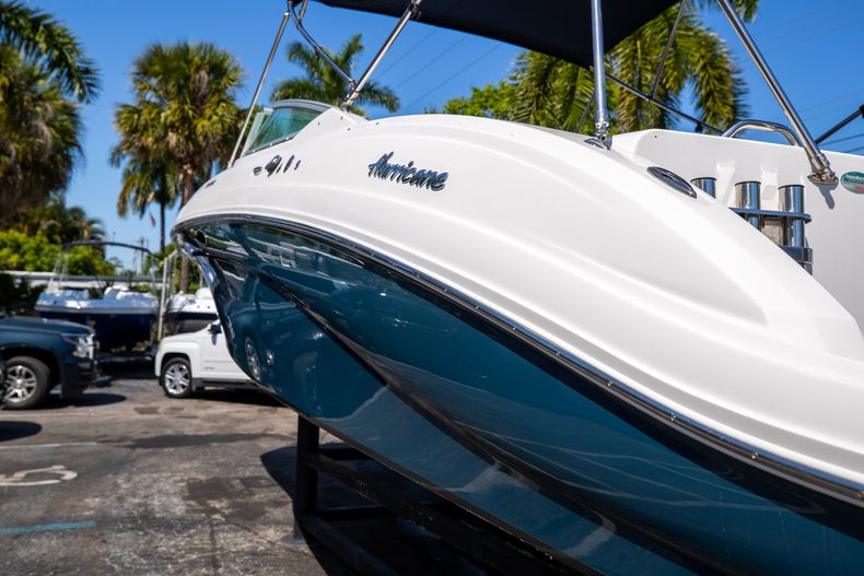 Thumbnail 9 for Used 2017 Hurricane SunDeck SD 2690 OB boat for sale in West Palm Beach, FL