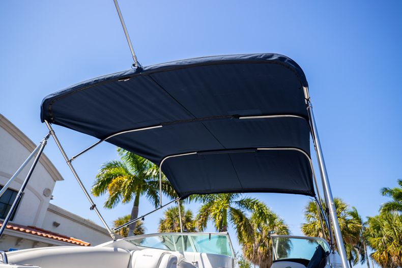 Thumbnail 13 for Used 2017 Hurricane SunDeck SD 2690 OB boat for sale in West Palm Beach, FL