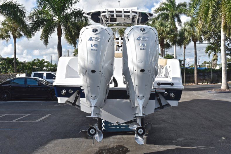 Thumbnail 9 for New 2019 Sportsman Open 312 Center Console boat for sale in Miami, FL