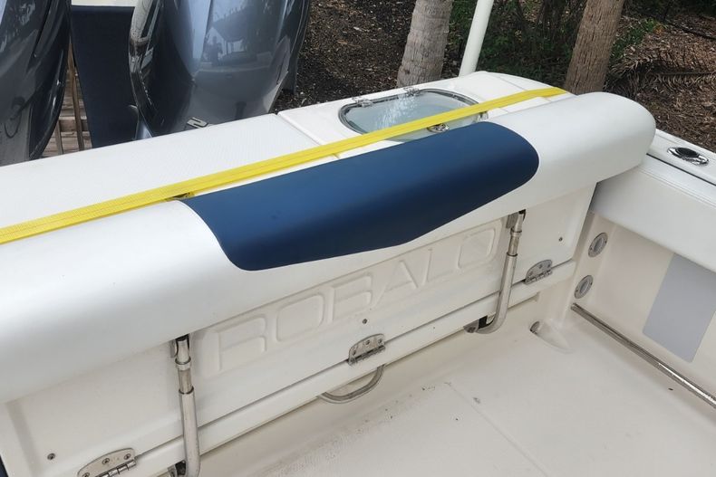 Thumbnail 5 for Used 2018 Robalo R242 Center Console boat for sale in Islamorada, FL