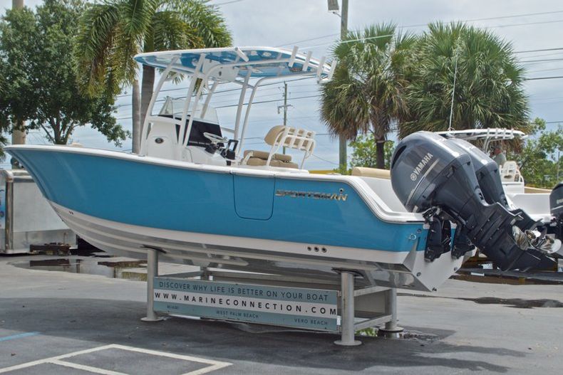 Thumbnail 5 for New 2017 Sportsman Heritage 251 Center Console boat for sale in Vero Beach, FL