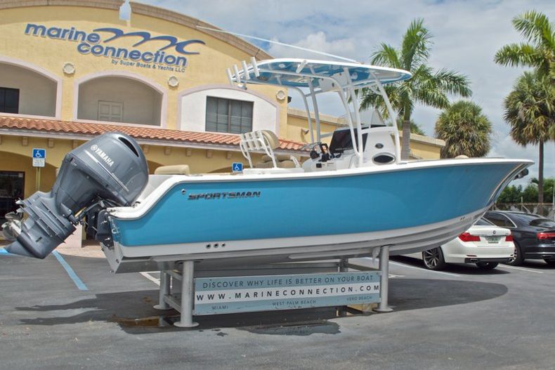 Thumbnail 7 for New 2017 Sportsman Heritage 251 Center Console boat for sale in Vero Beach, FL