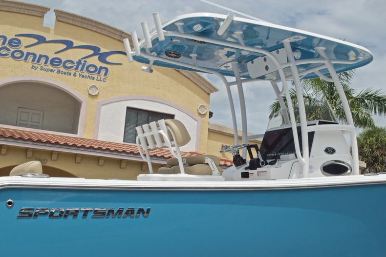 Thumbnail 8 for New 2017 Sportsman Heritage 251 Center Console boat for sale in Vero Beach, FL
