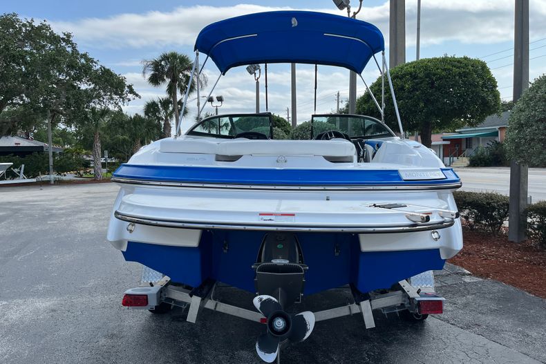 Thumbnail 4 for Used 2018 Monterey 224 FS boat for sale in Vero Beach, FL