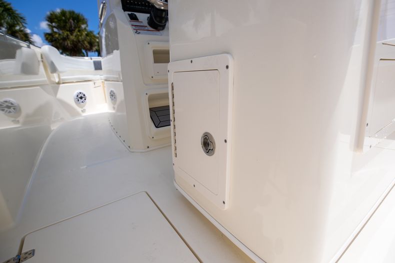 Thumbnail 21 for New 2022 Cobia 280 CC boat for sale in West Palm Beach, FL