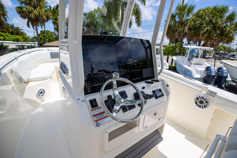 Thumbnail 29 for New 2022 Cobia 280 CC boat for sale in West Palm Beach, FL