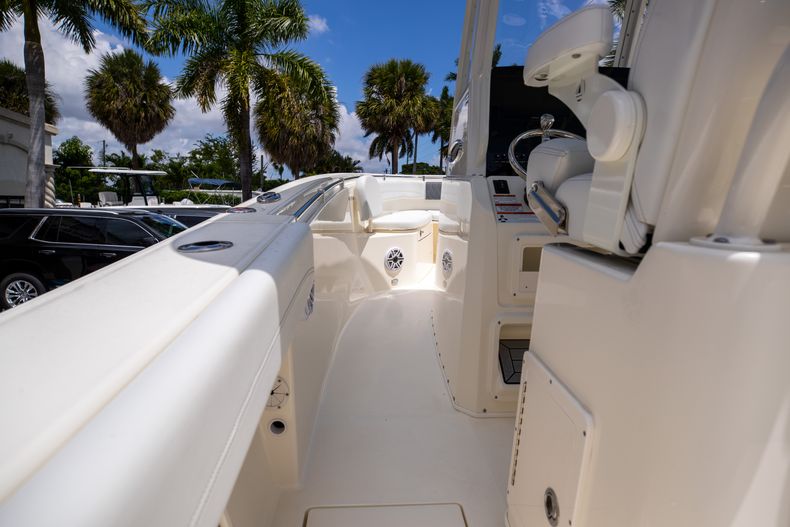 Thumbnail 20 for New 2022 Cobia 280 CC boat for sale in West Palm Beach, FL