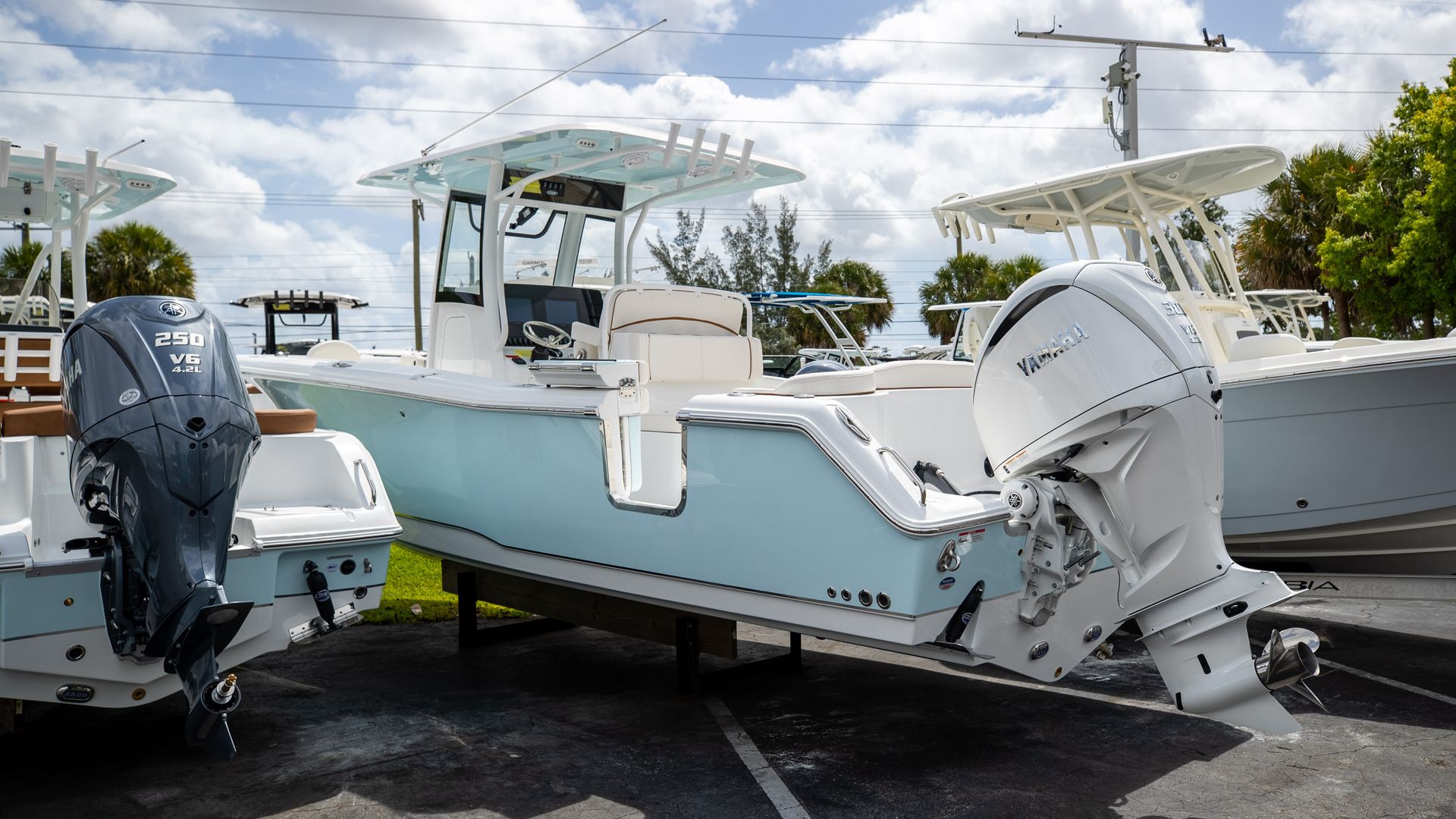 New 2022 Sea Hunt Ultra 305 SE #0049 image 2