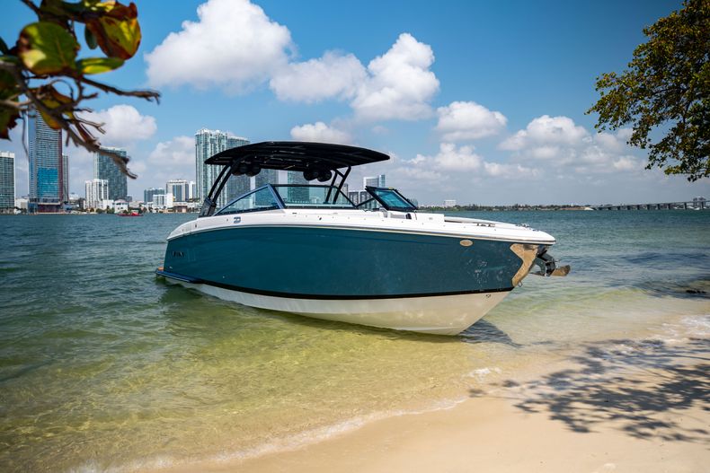 Thumbnail 3 for New 2022 Cobalt R33 boat for sale in Aventura, FL