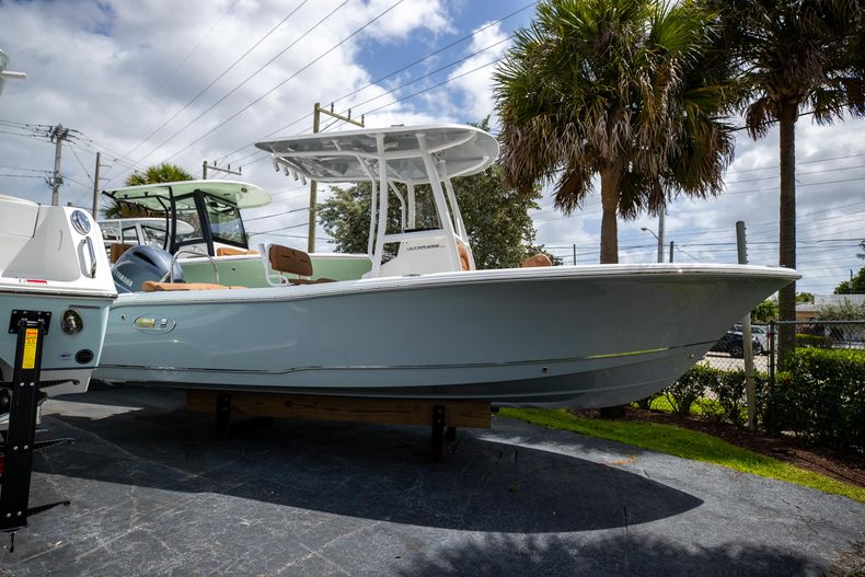 Thumbnail 2 for New 2022 Sea Hunt Ultra 219 boat for sale in West Palm Beach, FL