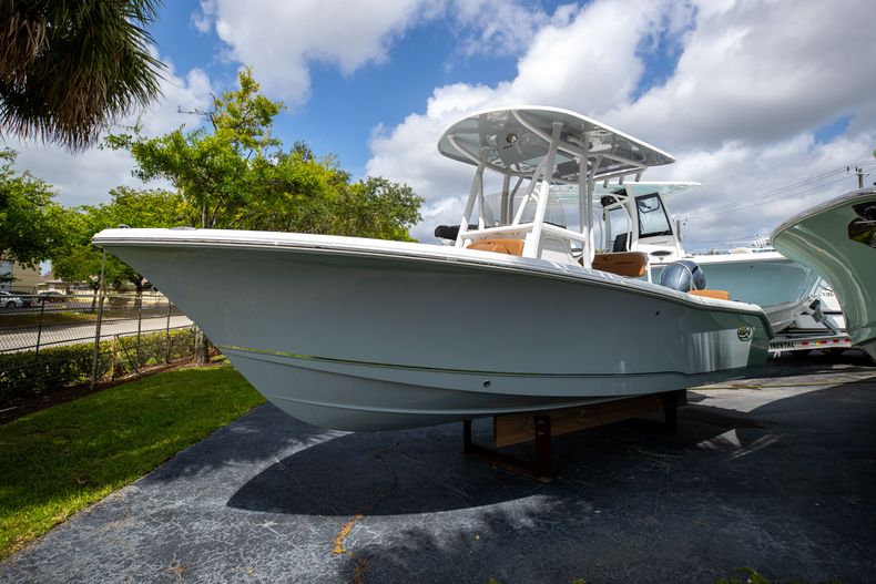 Thumbnail 1 for New 2022 Sea Hunt Ultra 219 boat for sale in West Palm Beach, FL