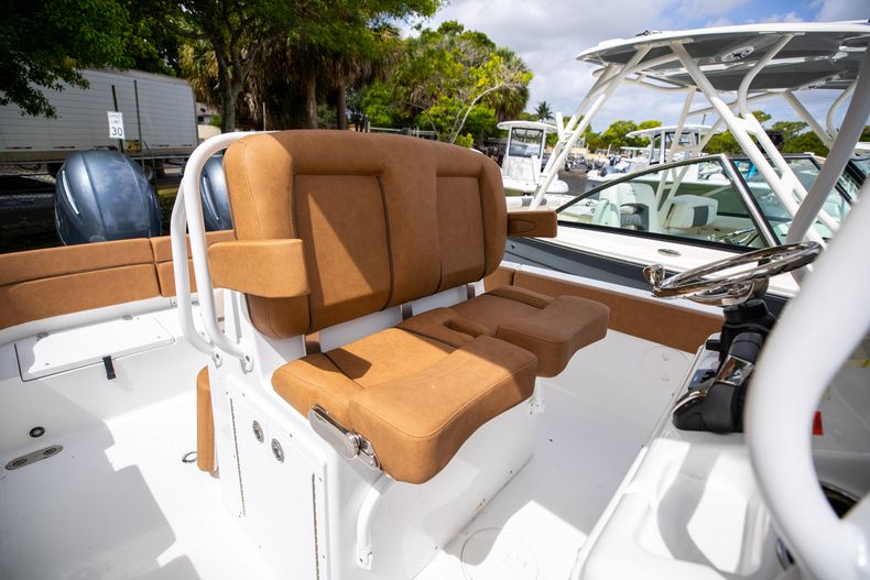 Thumbnail 5 for New 2022 Sea Hunt Escape 27 boat for sale in Vero Beach, FL