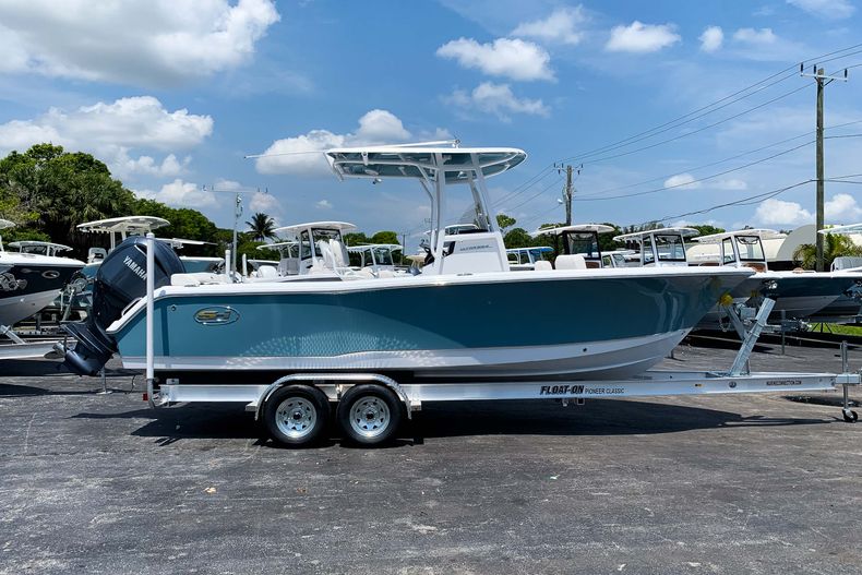 Thumbnail 0 for New 2022 Sea Hunt Ultra 234 boat for sale in West Palm Beach, FL