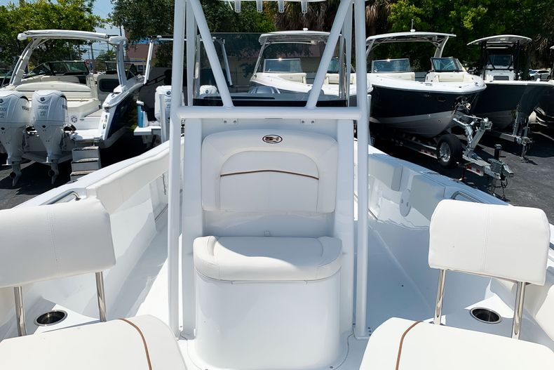 Thumbnail 7 for New 2022 Sea Hunt Ultra 234 boat for sale in West Palm Beach, FL