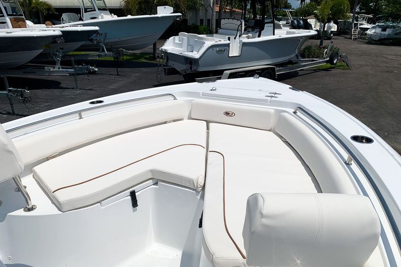Thumbnail 6 for New 2022 Sea Hunt Ultra 234 boat for sale in West Palm Beach, FL