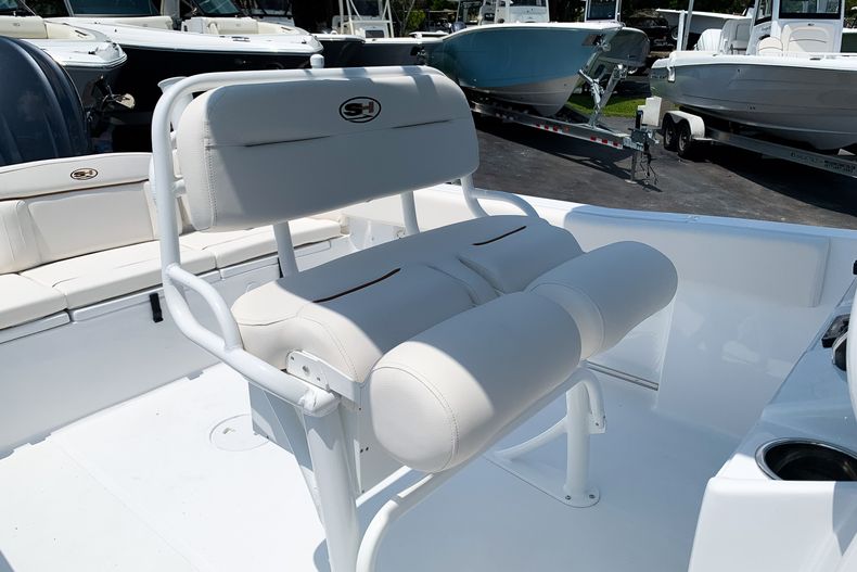 Thumbnail 5 for New 2022 Sea Hunt Ultra 234 boat for sale in West Palm Beach, FL