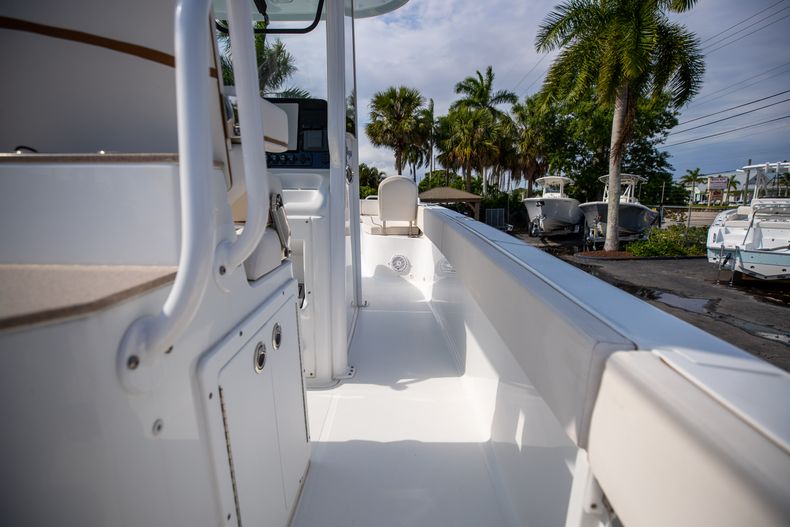 Thumbnail 22 for Used 2021 Sea Hunt Escape 27 boat for sale in West Palm Beach, FL