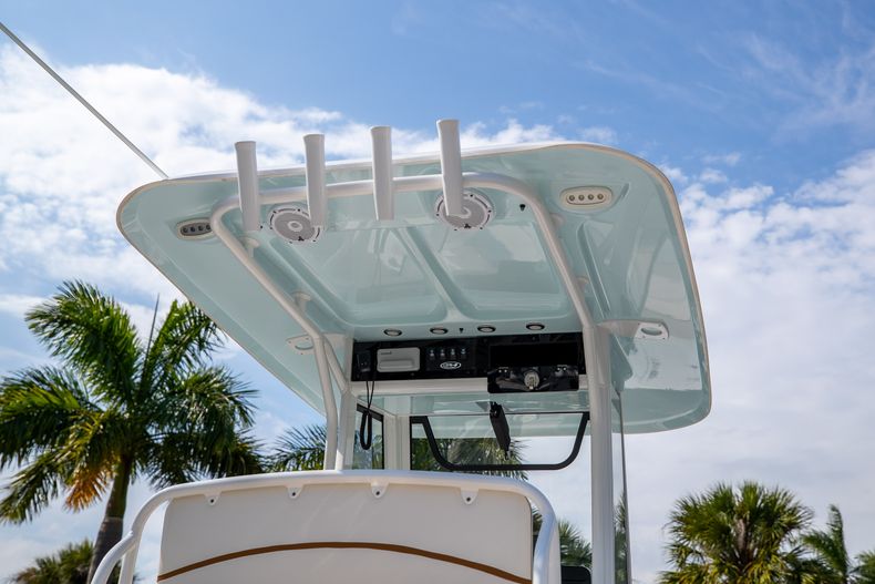 Thumbnail 12 for Used 2021 Sea Hunt Escape 27 boat for sale in West Palm Beach, FL