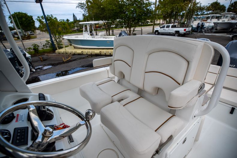 Thumbnail 40 for Used 2021 Sea Hunt Escape 27 boat for sale in West Palm Beach, FL