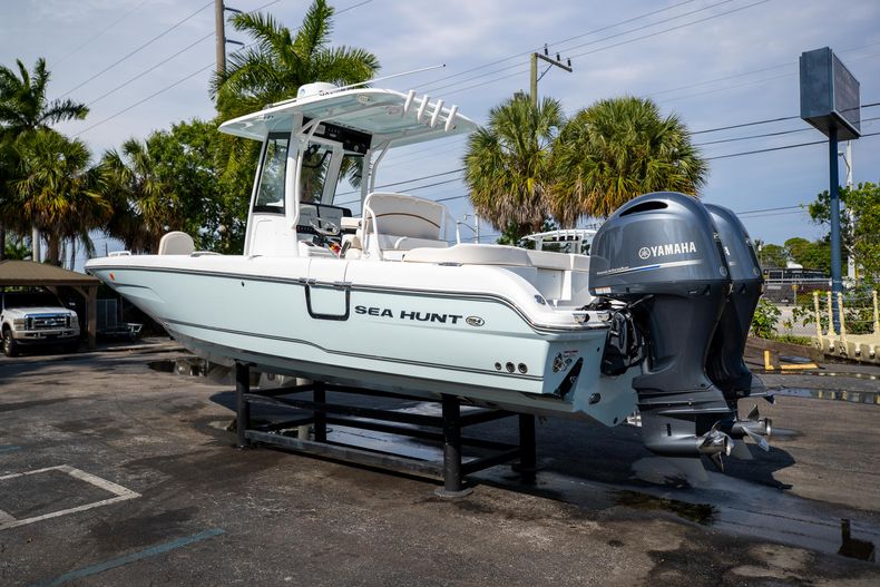 Thumbnail 7 for Used 2021 Sea Hunt Escape 27 boat for sale in West Palm Beach, FL