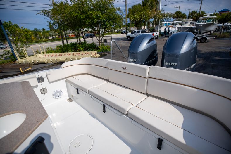 Thumbnail 18 for Used 2021 Sea Hunt Escape 27 boat for sale in West Palm Beach, FL