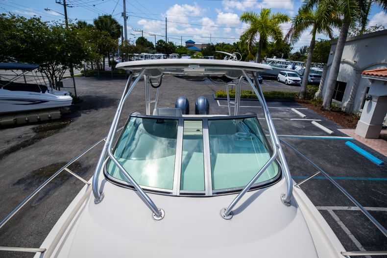 Thumbnail 46 for Used 2014 Robalo R265 boat for sale in West Palm Beach, FL