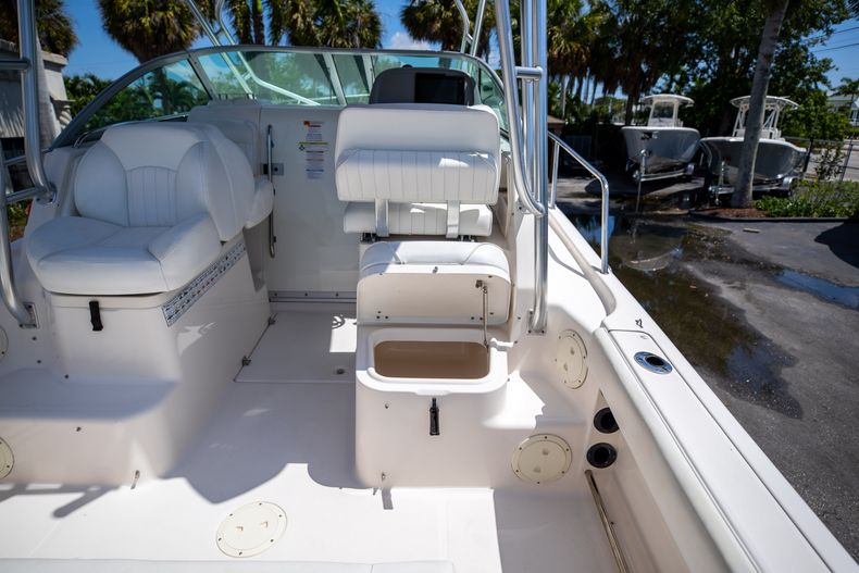 Thumbnail 19 for Used 2014 Robalo R265 boat for sale in West Palm Beach, FL