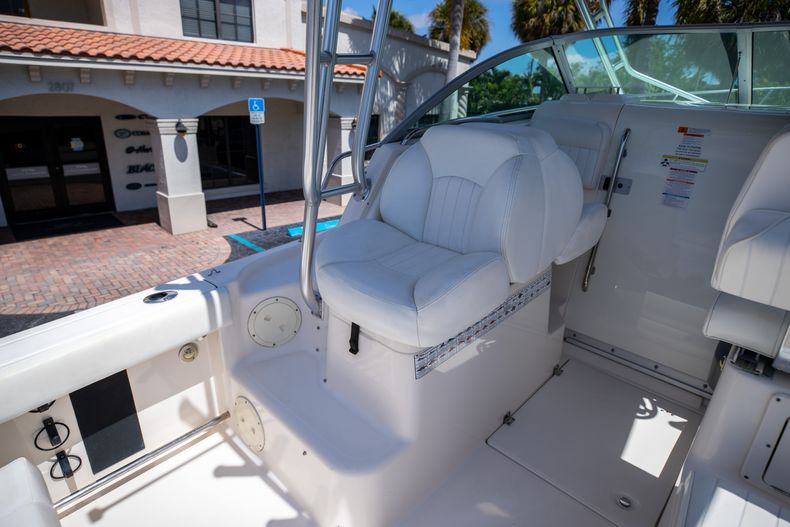 Thumbnail 21 for Used 2014 Robalo R265 boat for sale in West Palm Beach, FL