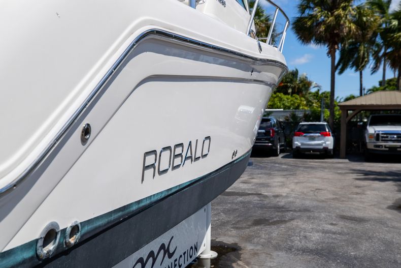 Thumbnail 11 for Used 2014 Robalo R265 boat for sale in West Palm Beach, FL
