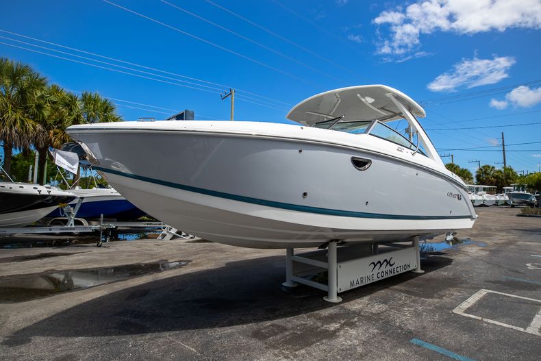 Thumbnail 3 for New 2022 Cobalt 30SC boat for sale in West Palm Beach, FL